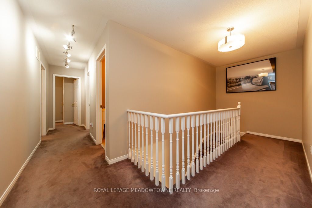 20 Stillman Dr Property Photo 18