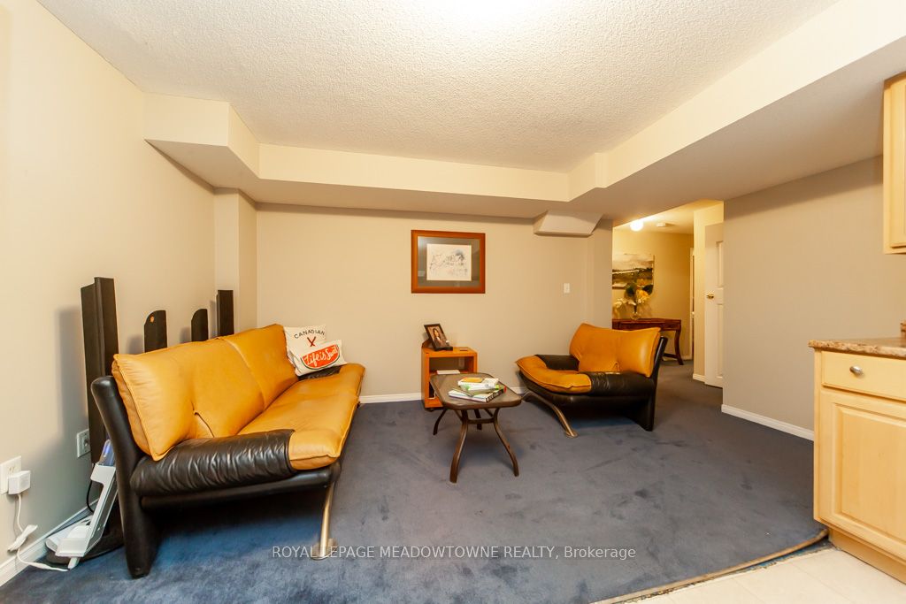 20 Stillman Dr Property Photo 35
