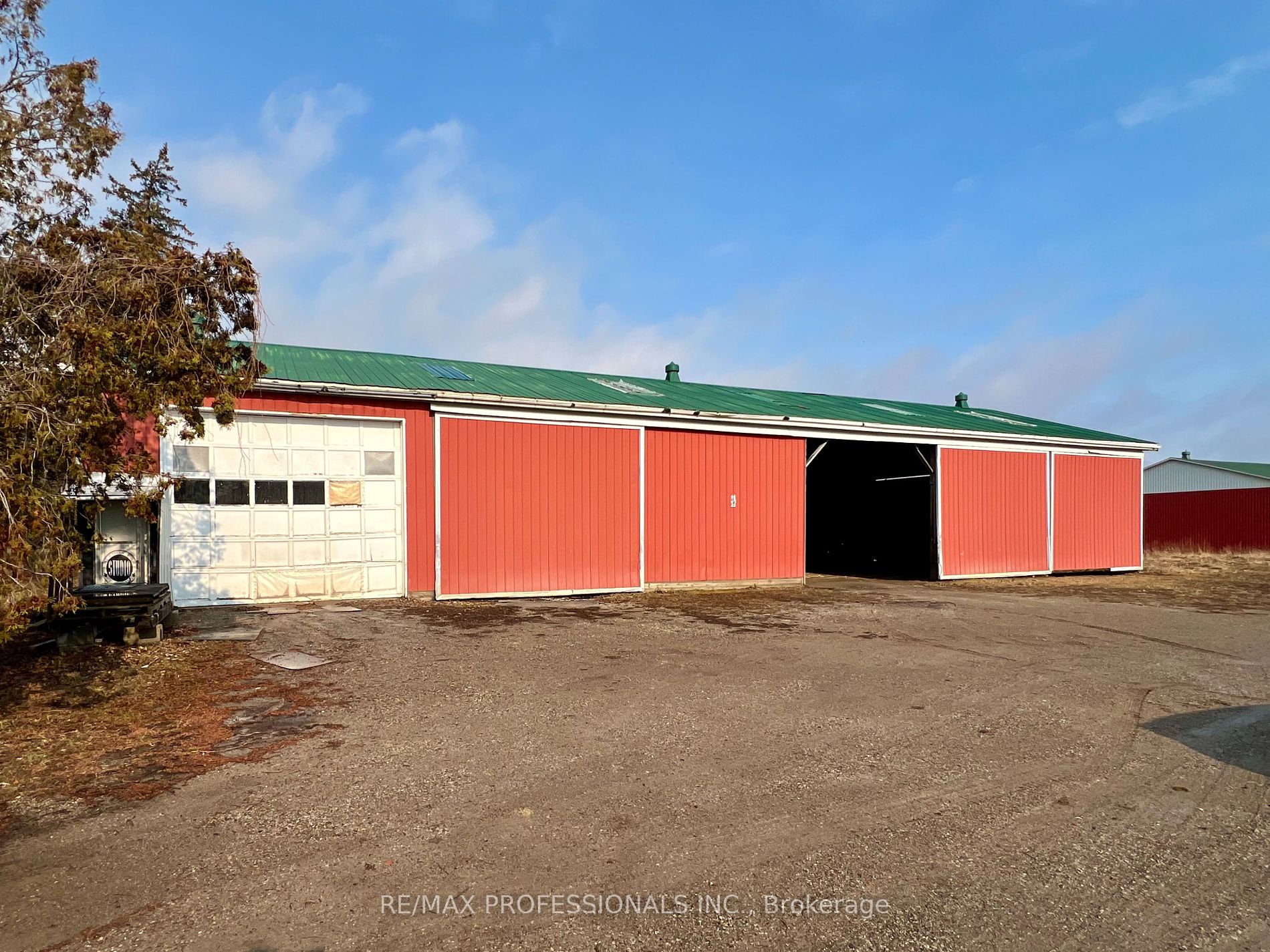 14799 Airport Rd Property Photo 1