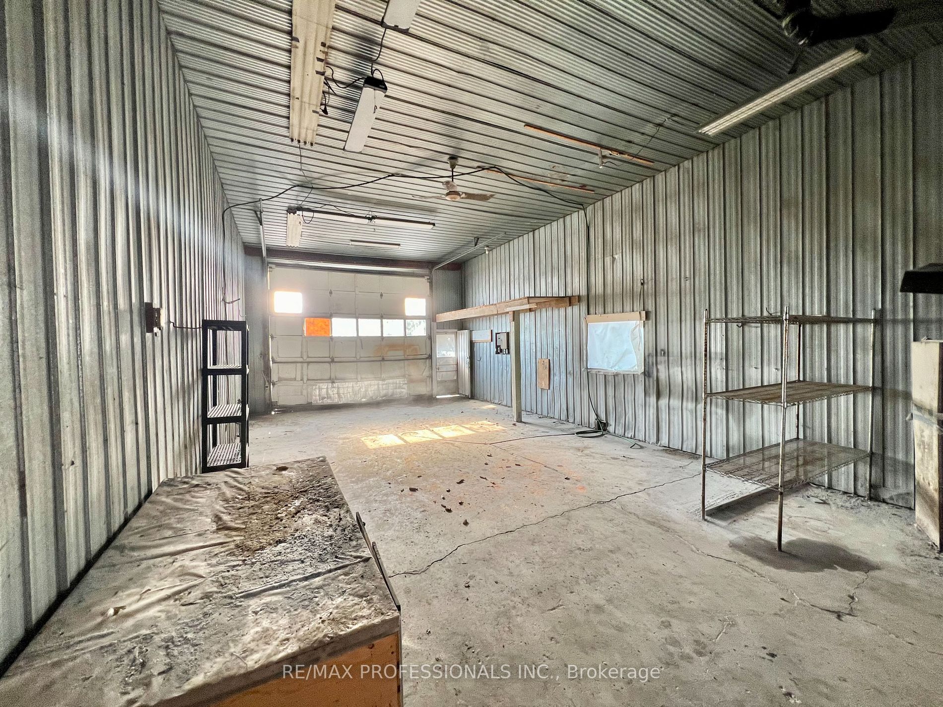 14799 Airport Rd Property Photo 7
