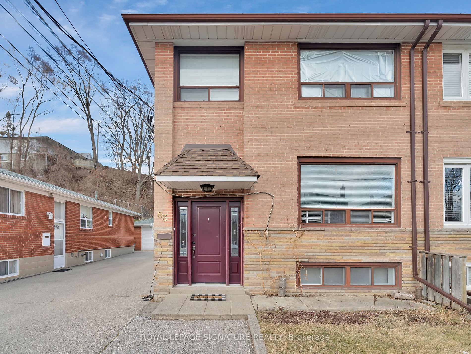 83 Dalrymple Dr Property Photo 1