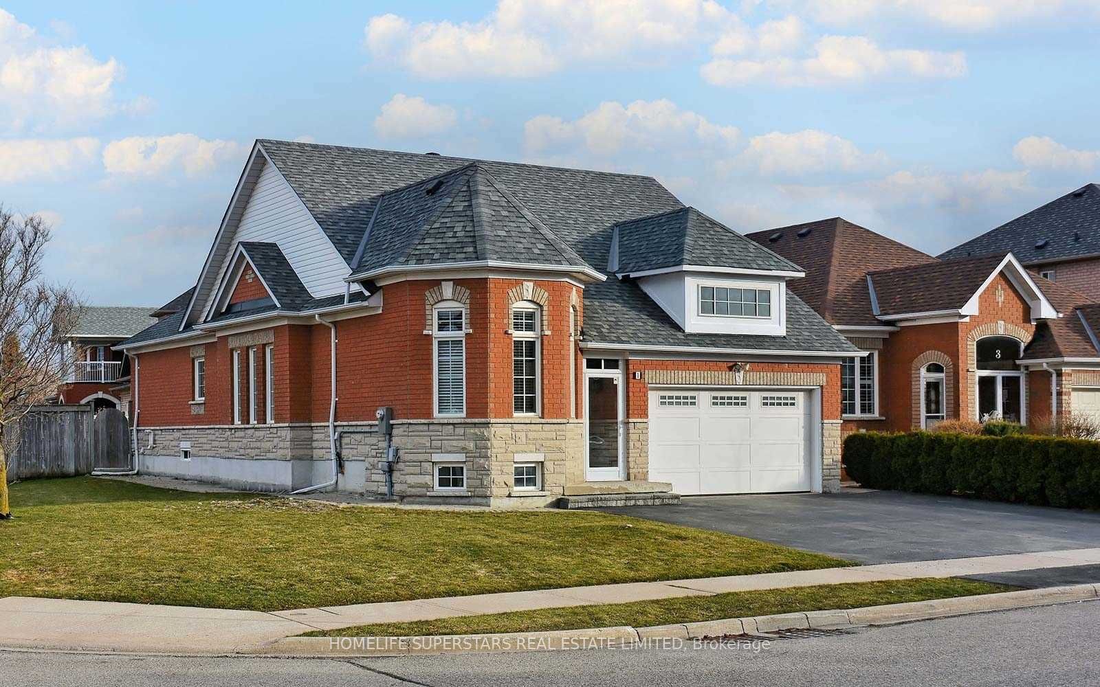 1 Goldie Ave N Property Photo