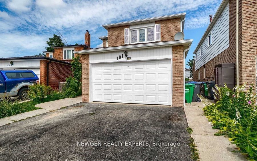 101 Banting Cres Property Photo