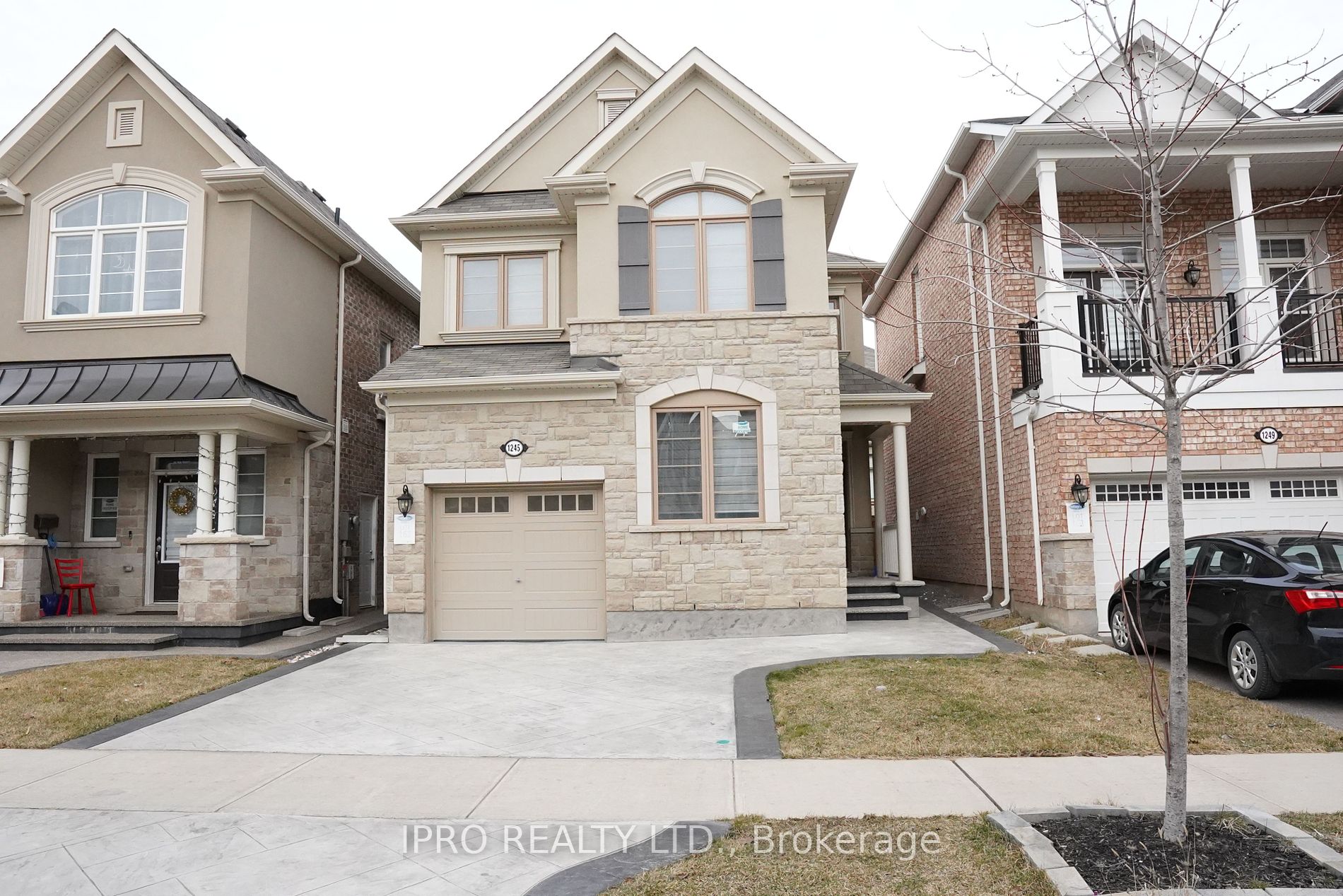 1245 Rose Way Property Photo