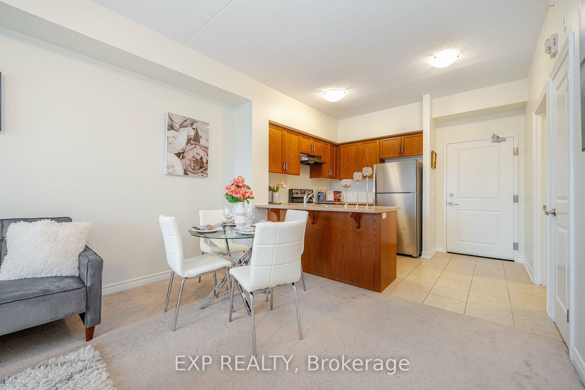 650 Sauve St 19 Property Photo 13