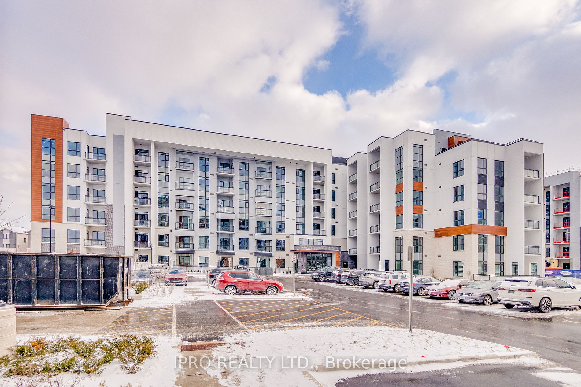 470 Gordon Krantz Ave 14 Property Photo