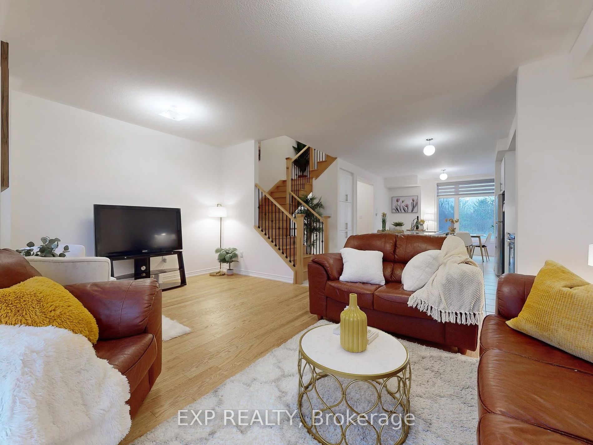 37 Queenpost Dr Property Photo 5