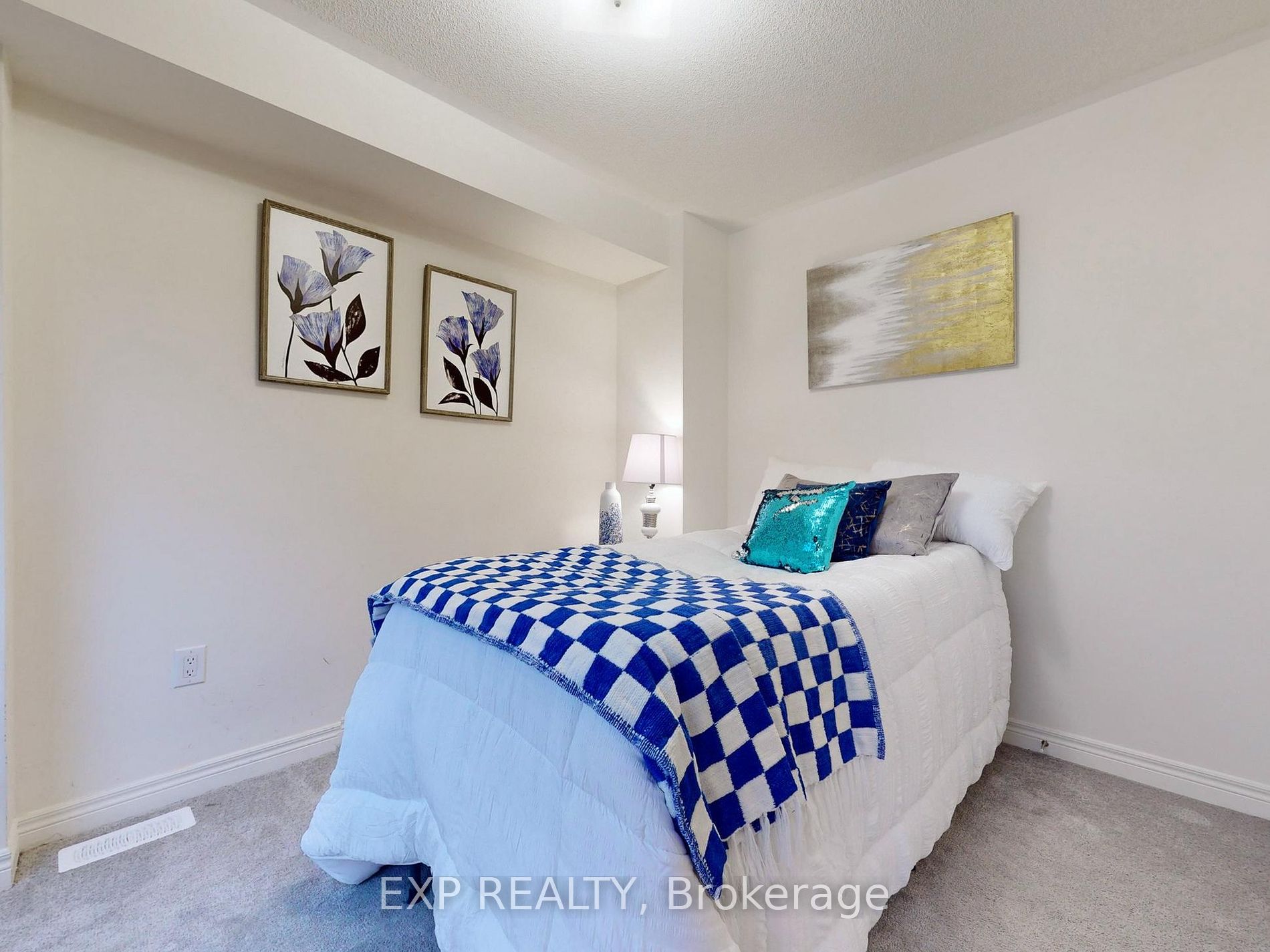 37 Queenpost Dr Property Photo 24