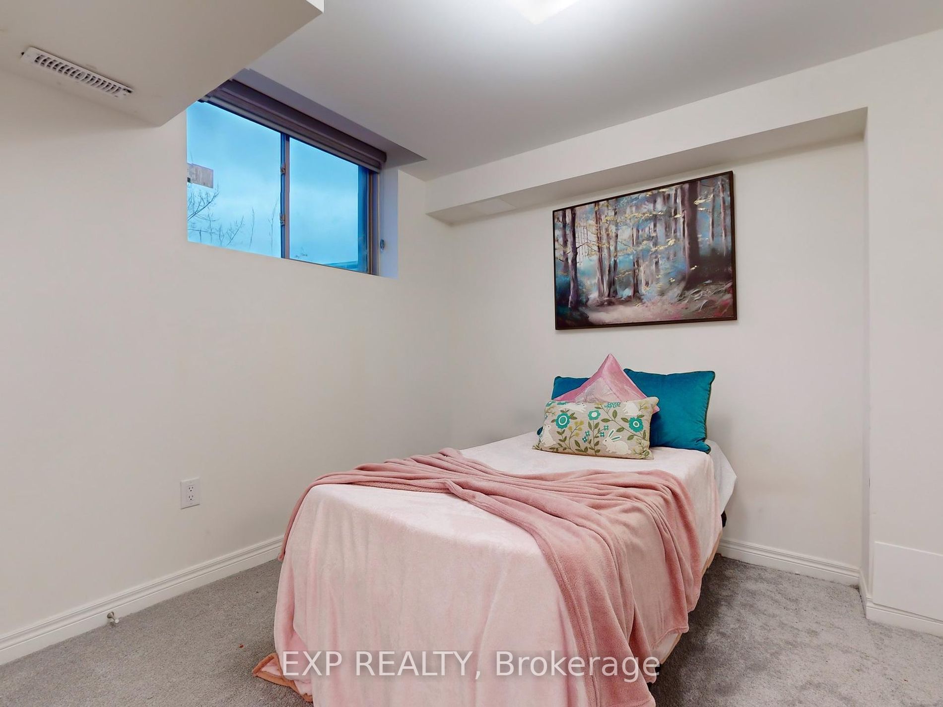 37 Queenpost Dr Property Photo 29