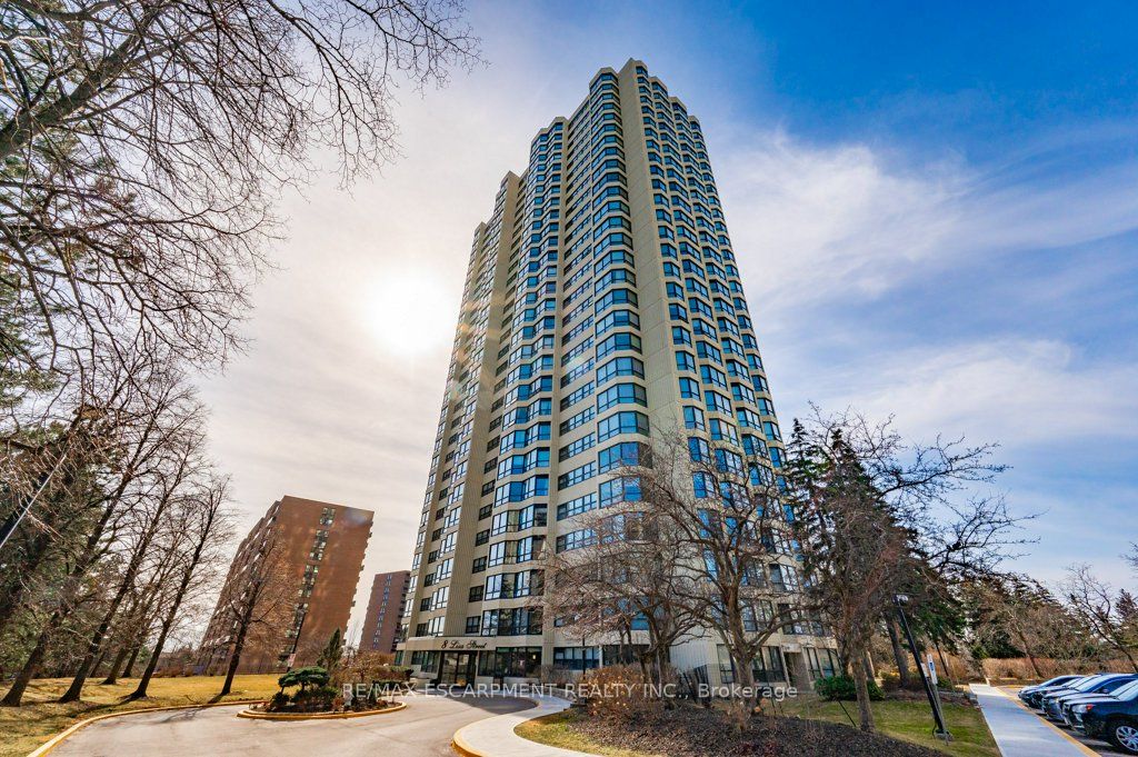 8 Lisa St 8 Property Photo