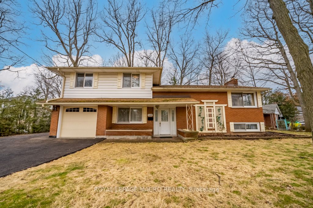 1468 Colonsay Dr Property Photo