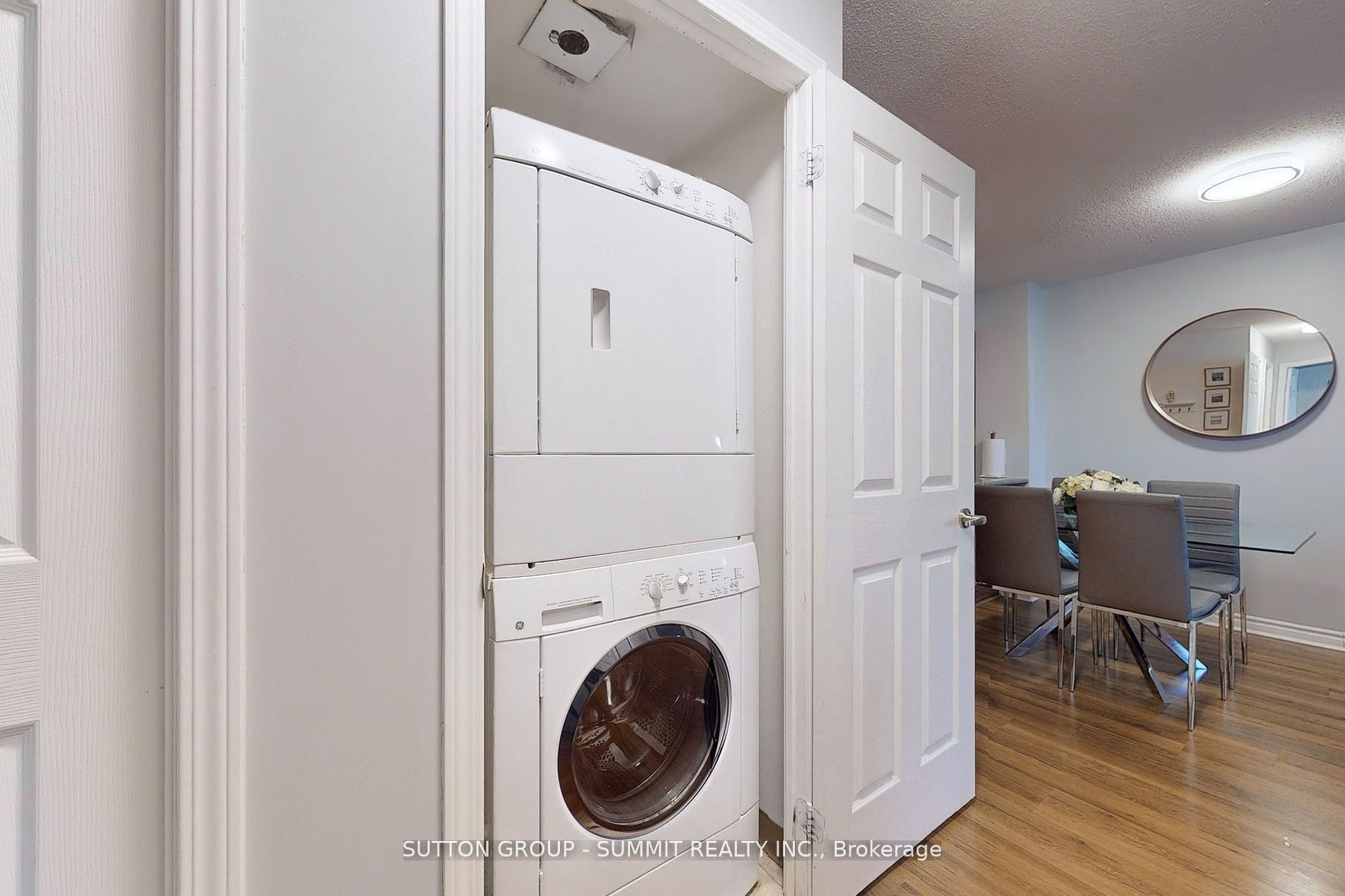335 Rathburn Rd W 3 Property Photo 24