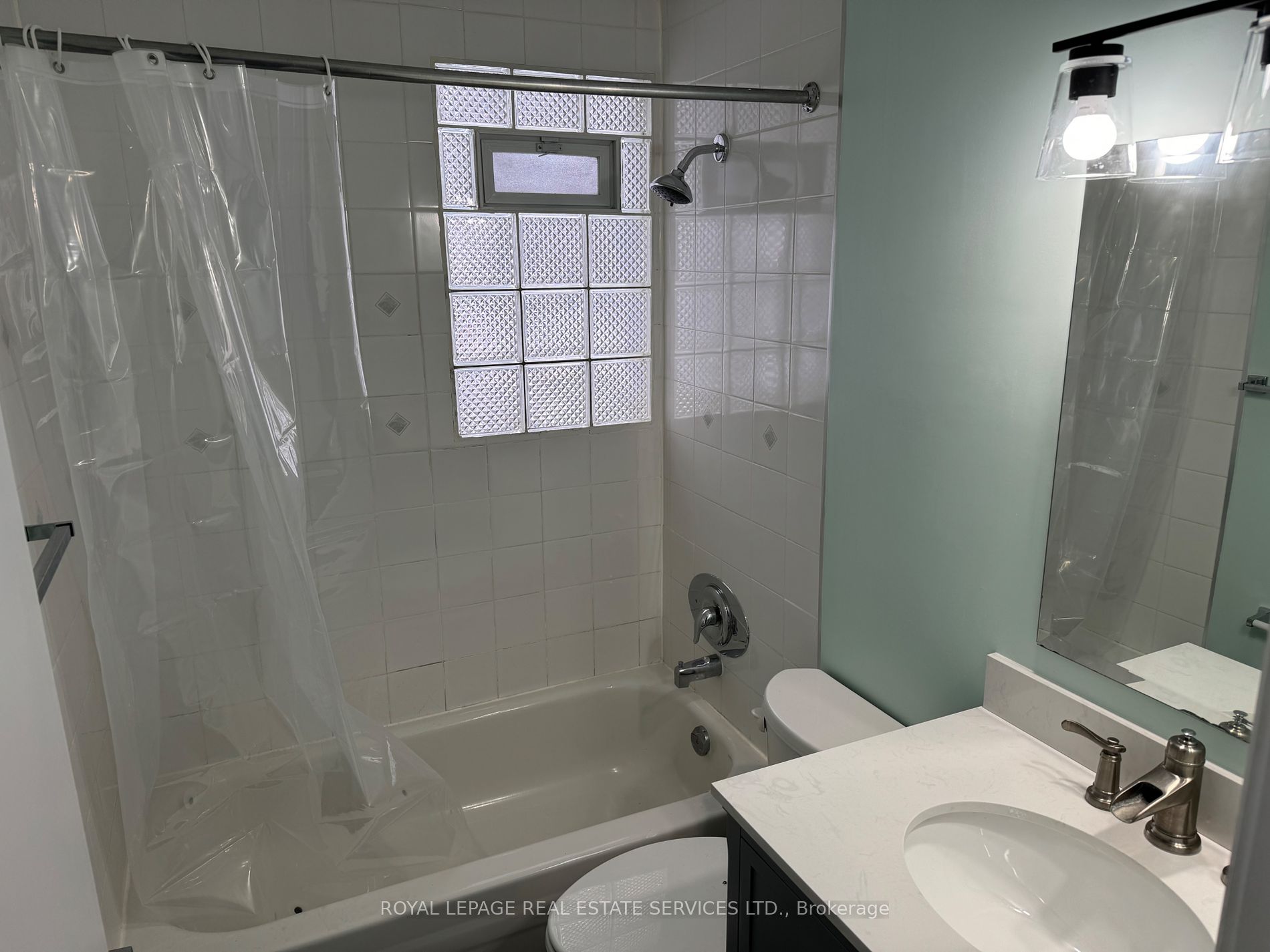 110 Inglewood Dr Property Photo 11