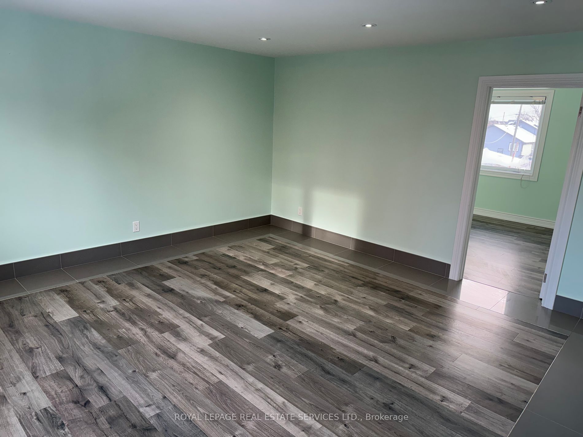 110 Inglewood Dr Property Photo 14