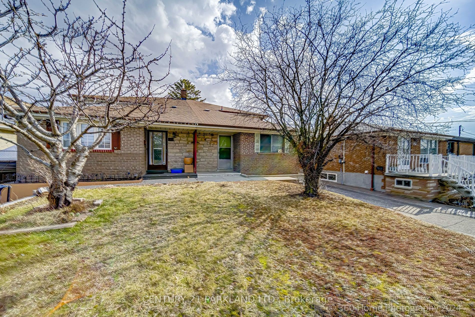 55 Pearldale Ave Property Photo