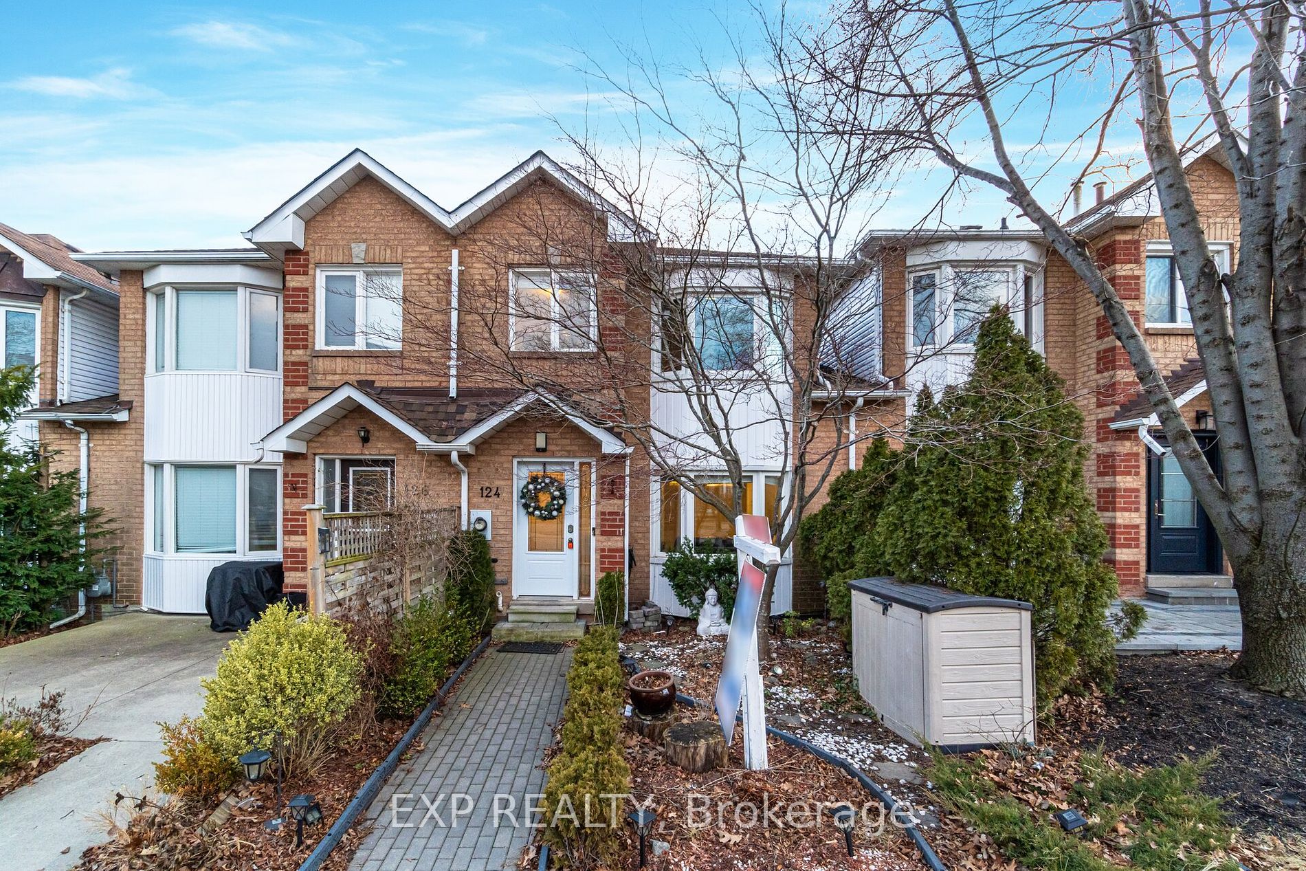 124 Glenashton Dr Property Photo 1
