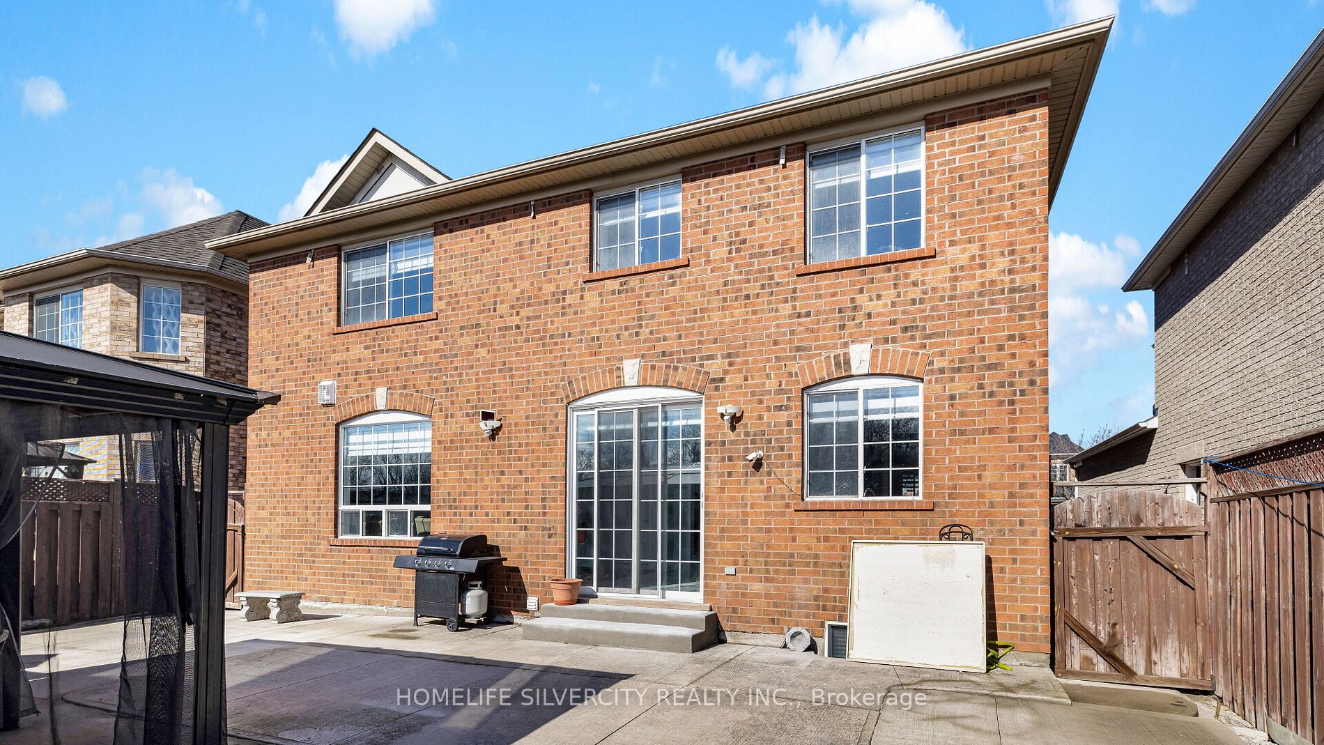 93 Bayridge Dr Property Photo 39