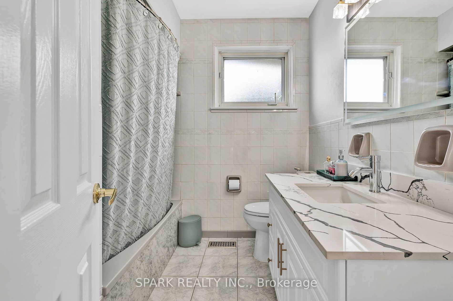 10 Pagoda Pl Property Photo 14
