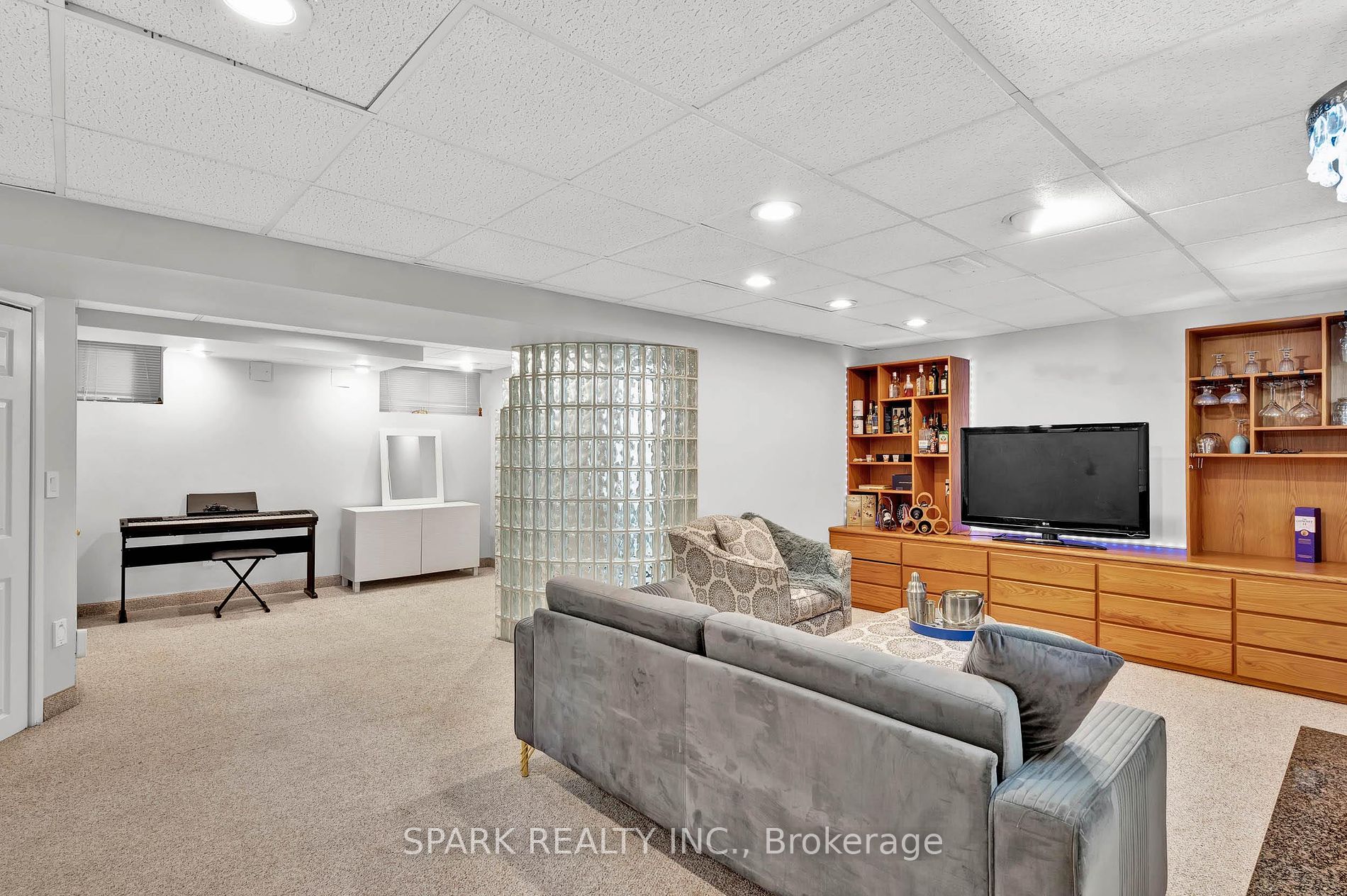 10 Pagoda Pl Property Photo 20