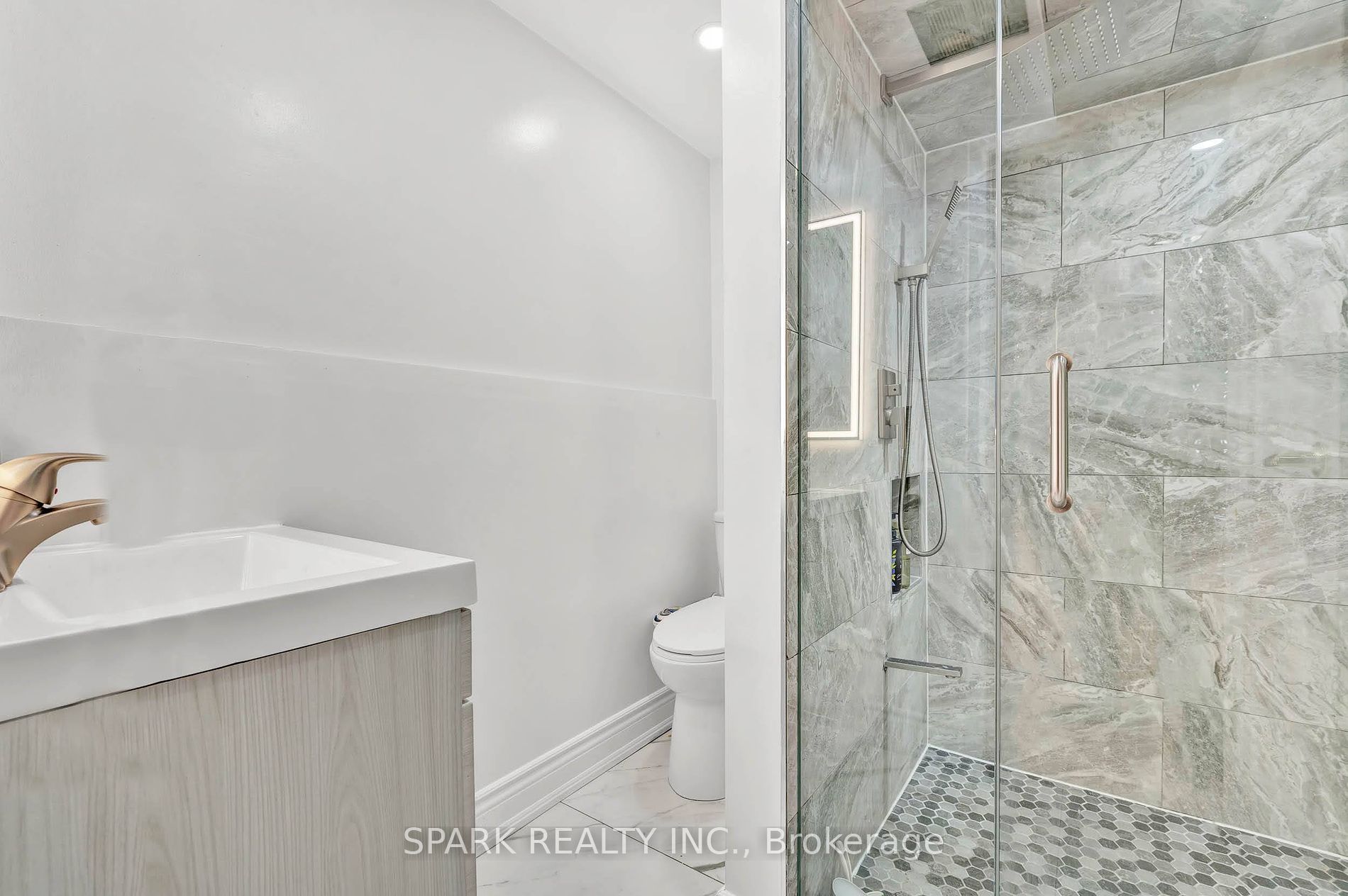 10 Pagoda Pl Property Photo 23