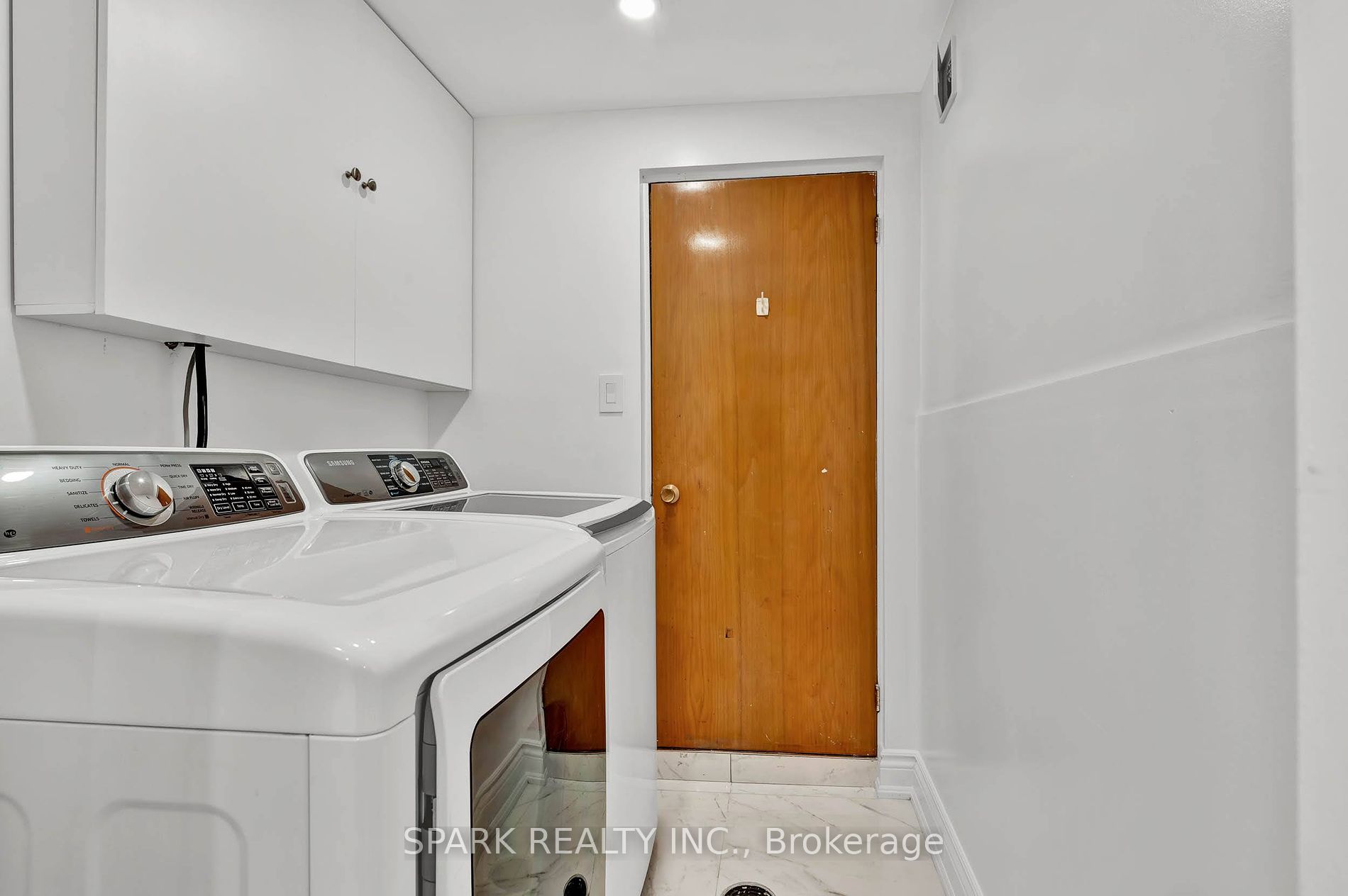 10 Pagoda Pl Property Photo 25