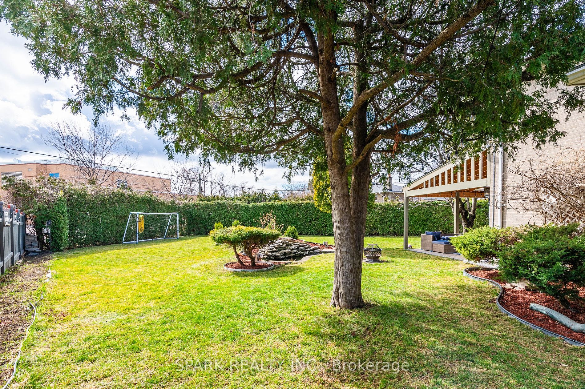 10 Pagoda Pl Property Photo 30