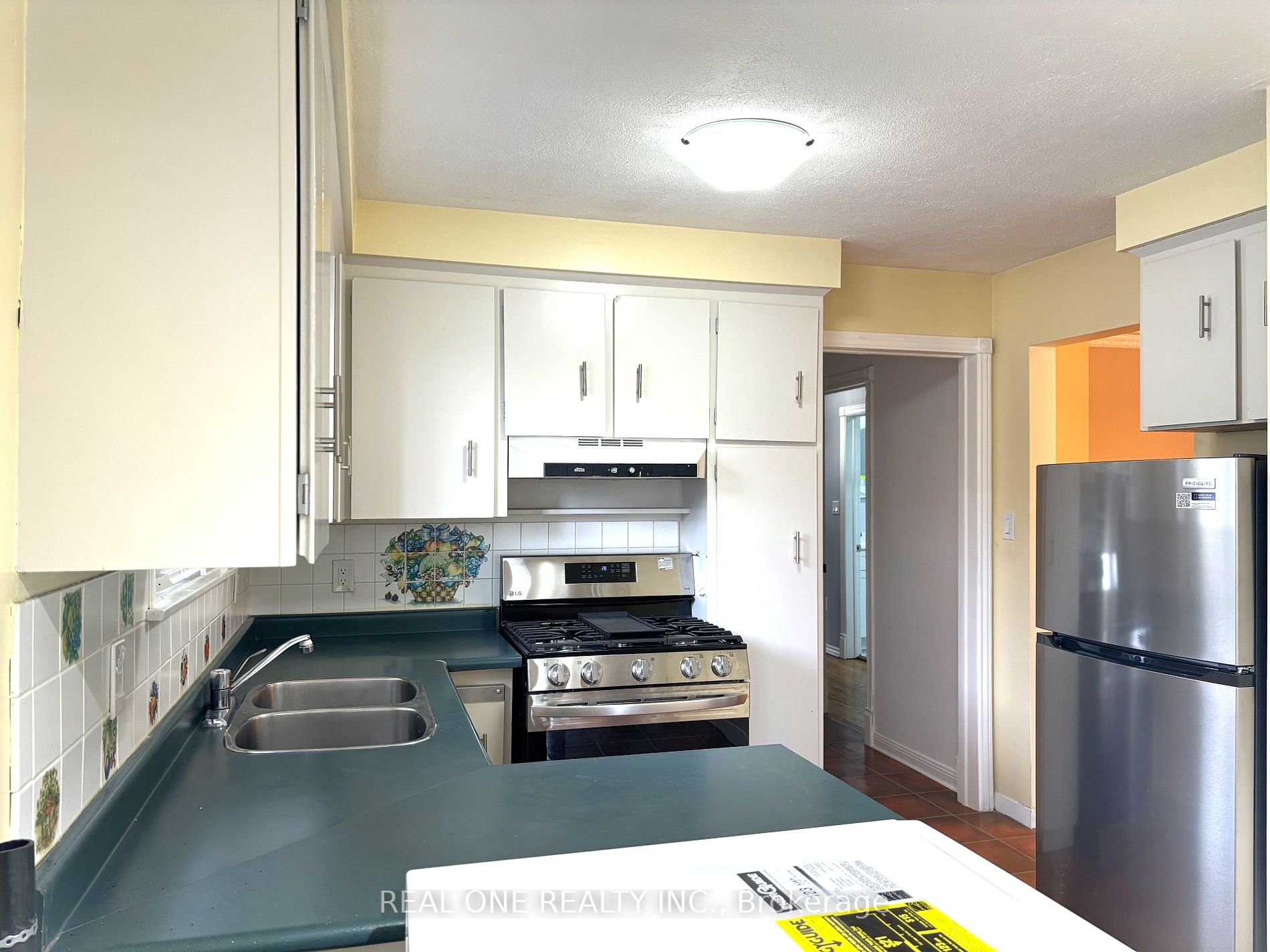3406 Ellengale Dr Property Photo 10