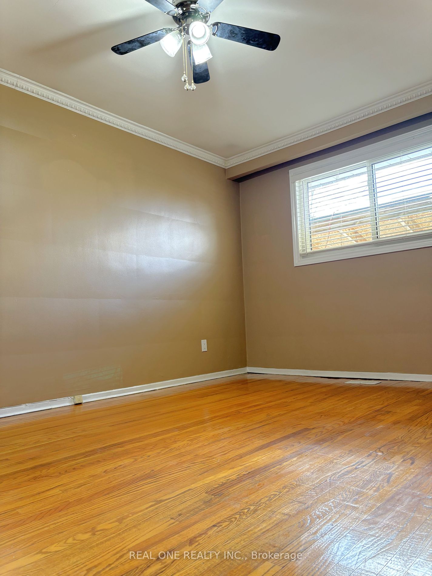 3406 Ellengale Dr Property Photo 14