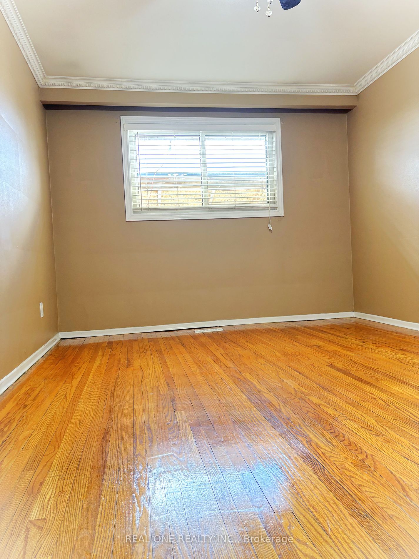 3406 Ellengale Dr Property Photo 15