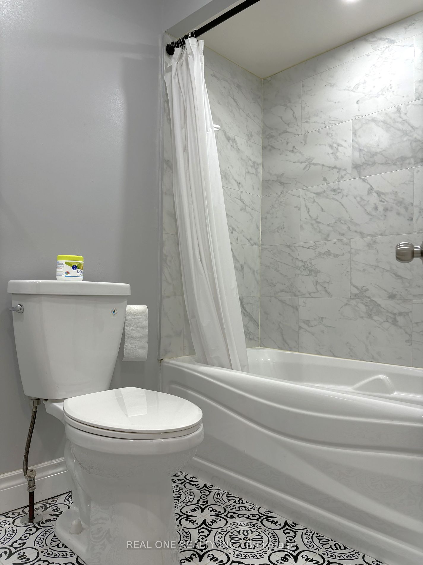 3406 Ellengale Dr Property Photo 18