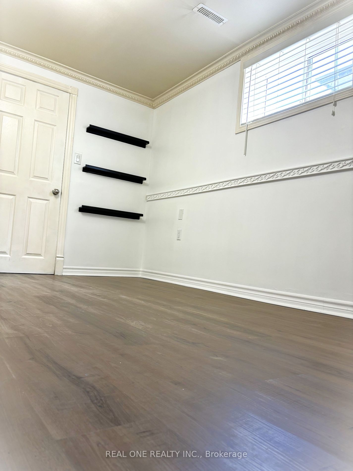3406 Ellengale Dr Property Photo 12