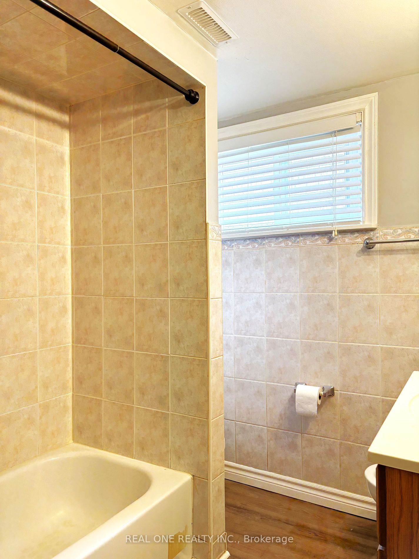 3406 Ellengale Dr Property Photo 17
