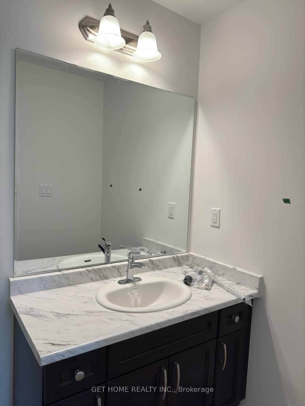125 Keppel Circ Property Photo 17