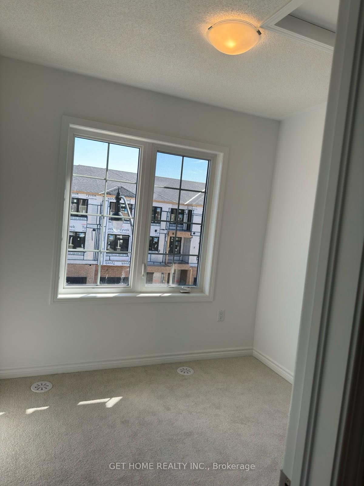 125 Keppel Circ Property Photo 28