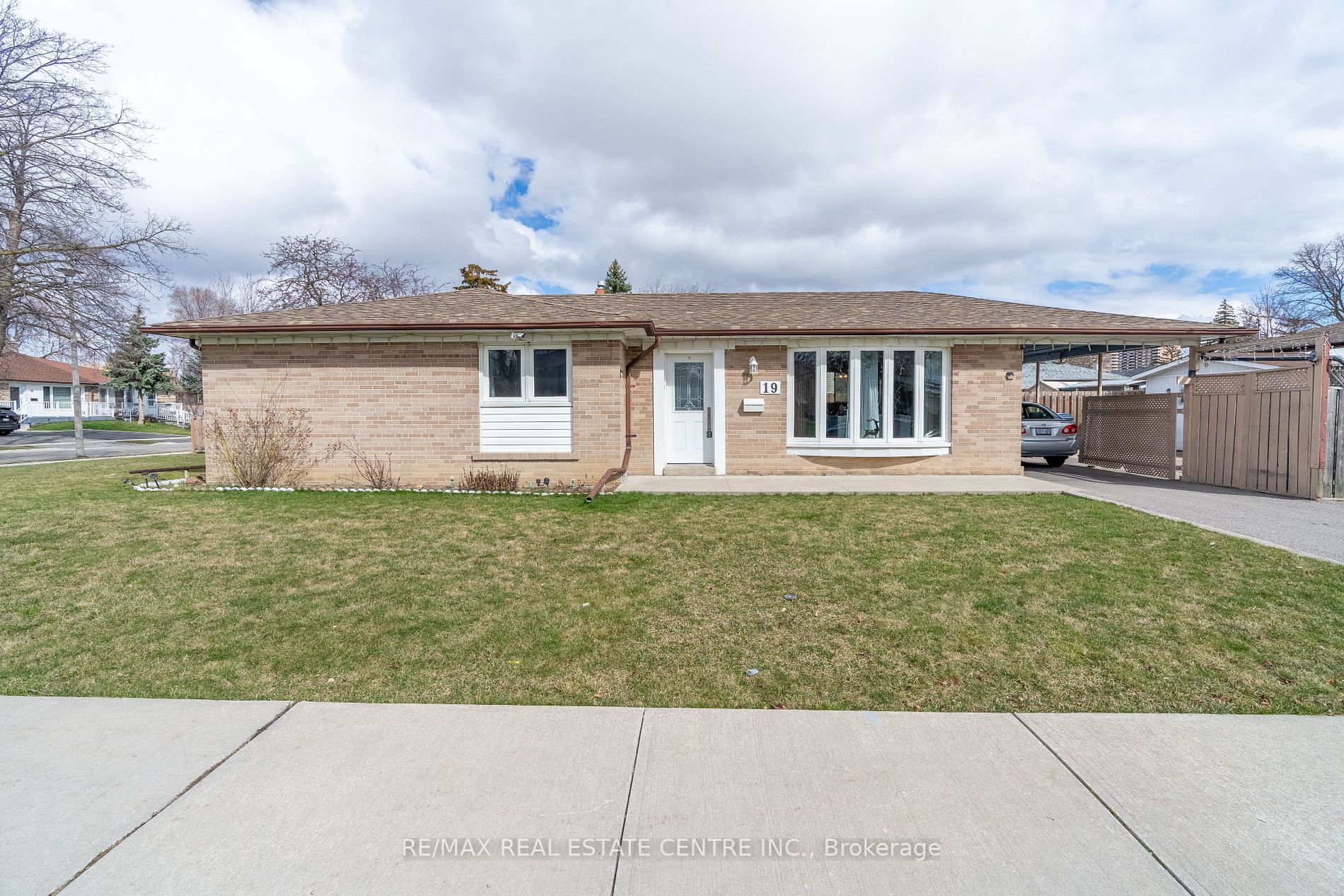 19 Netherly Dr Property Photo 1