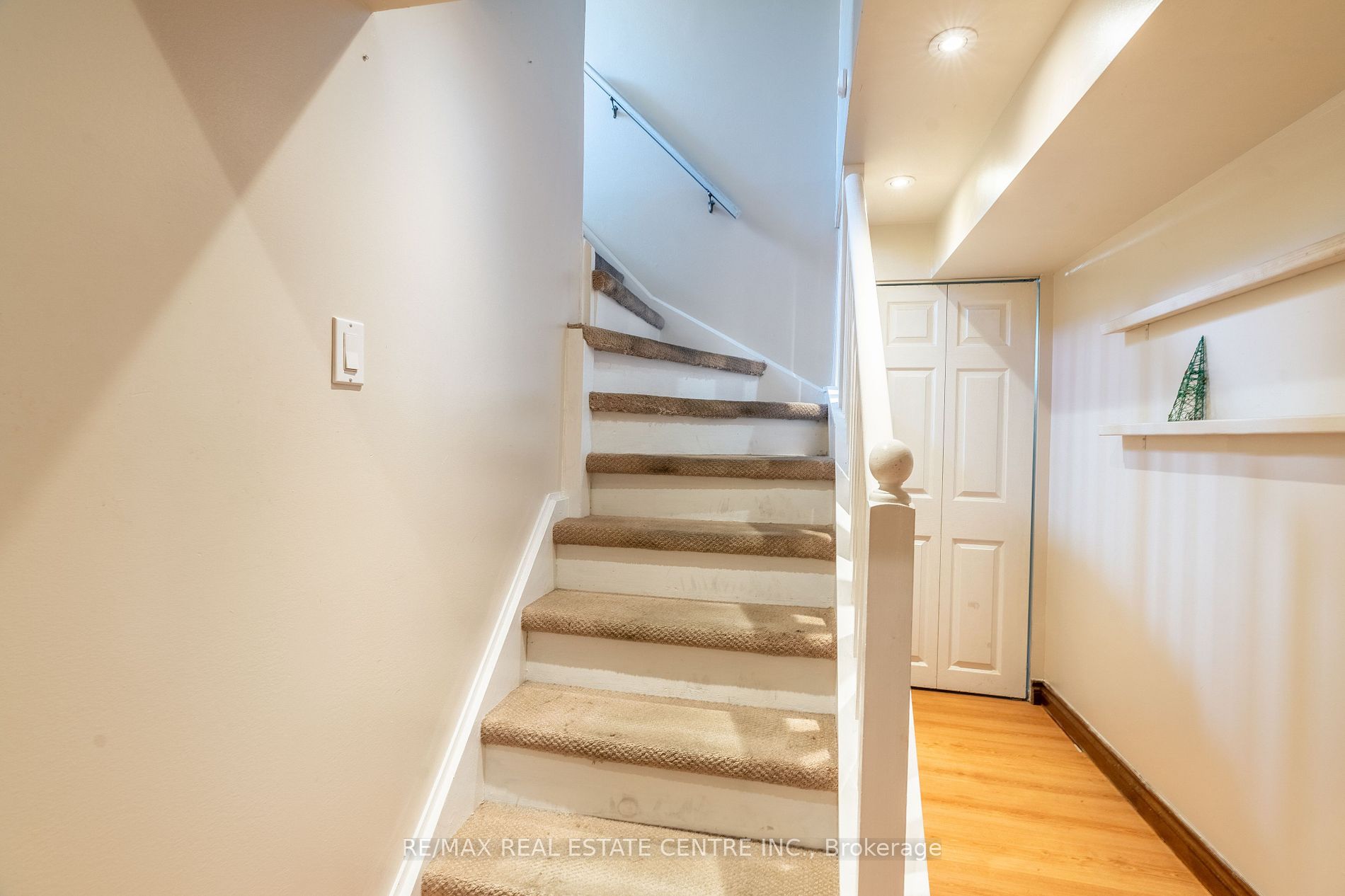 19 Netherly Dr Property Photo 19
