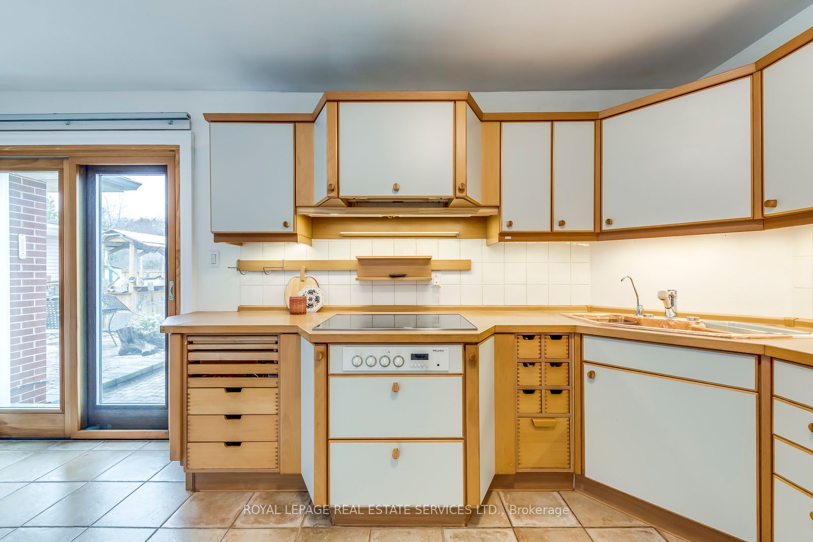 763 Dack Blvd Property Photo 10