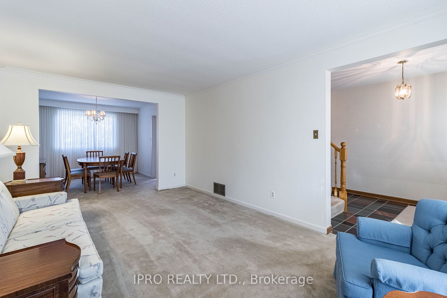 2340 Blase Crt Property Photo 11