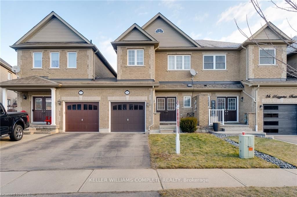 84 Niagara Tr Property Photo 2