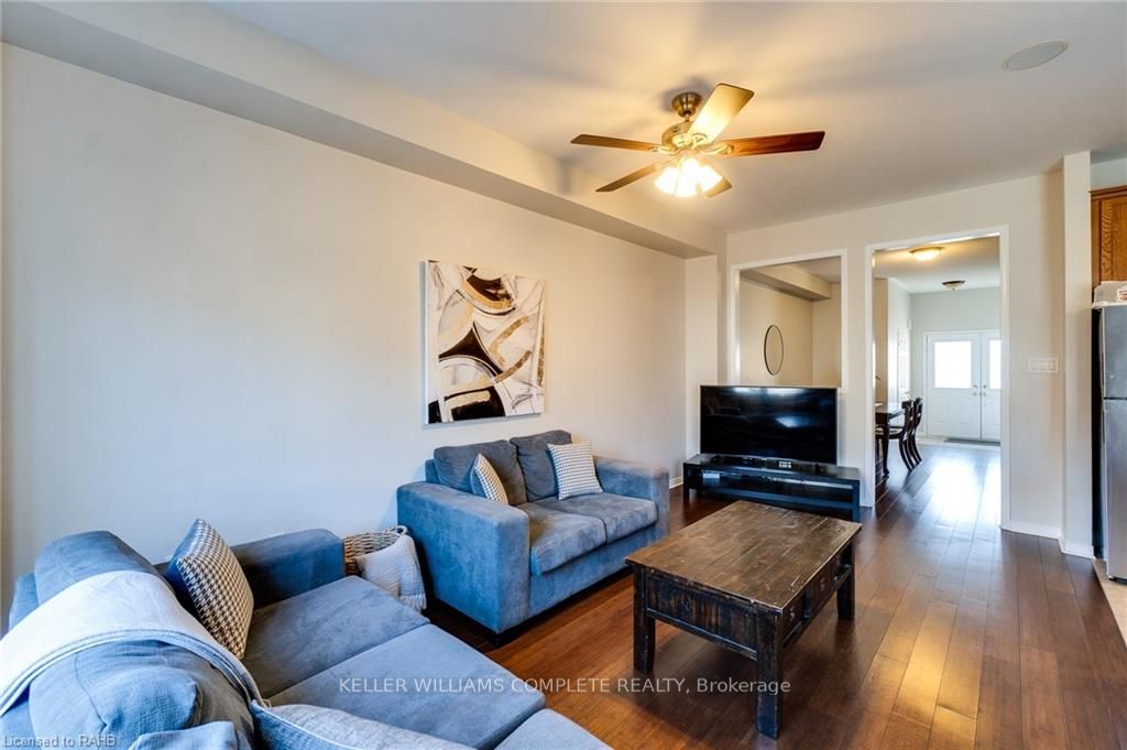 84 Niagara Tr Property Photo 11