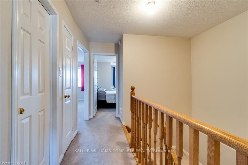 84 Niagara Tr Property Photo 20