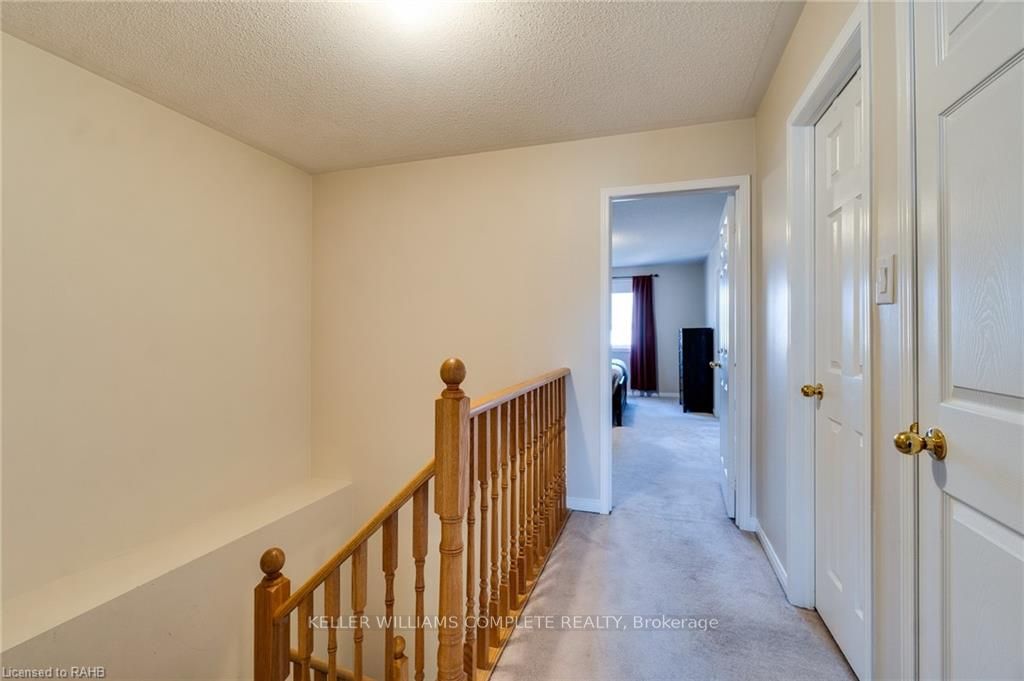 84 Niagara Tr Property Photo 21