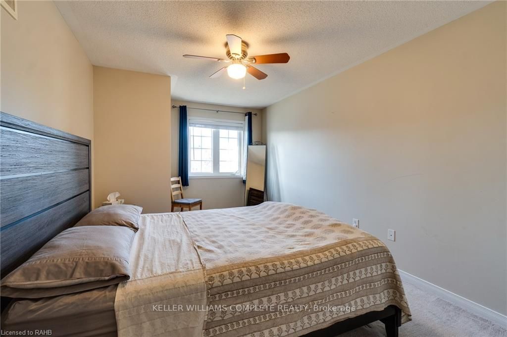 84 Niagara Tr Property Photo 26
