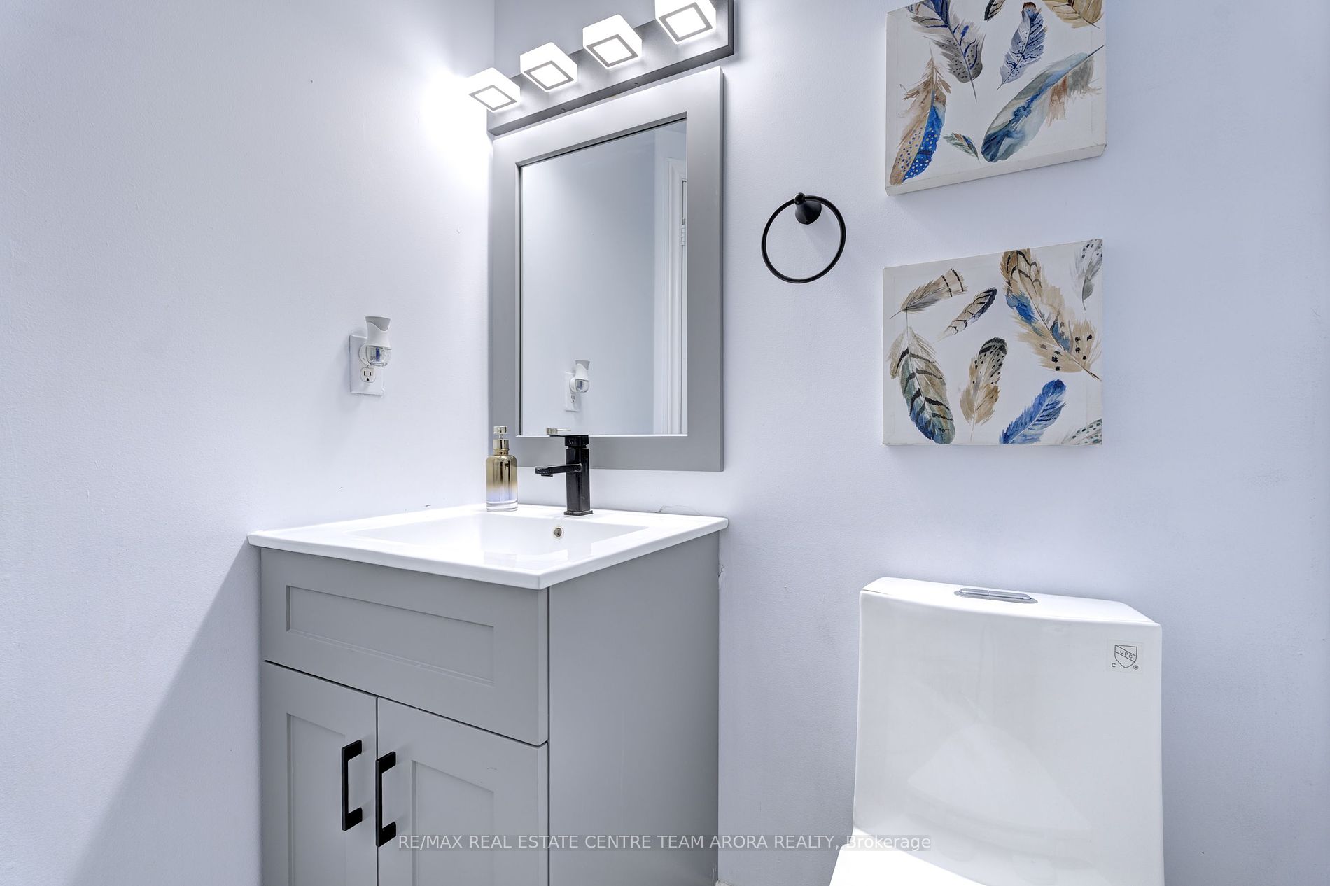 47 Sir Jacobs Cres Property Photo 33