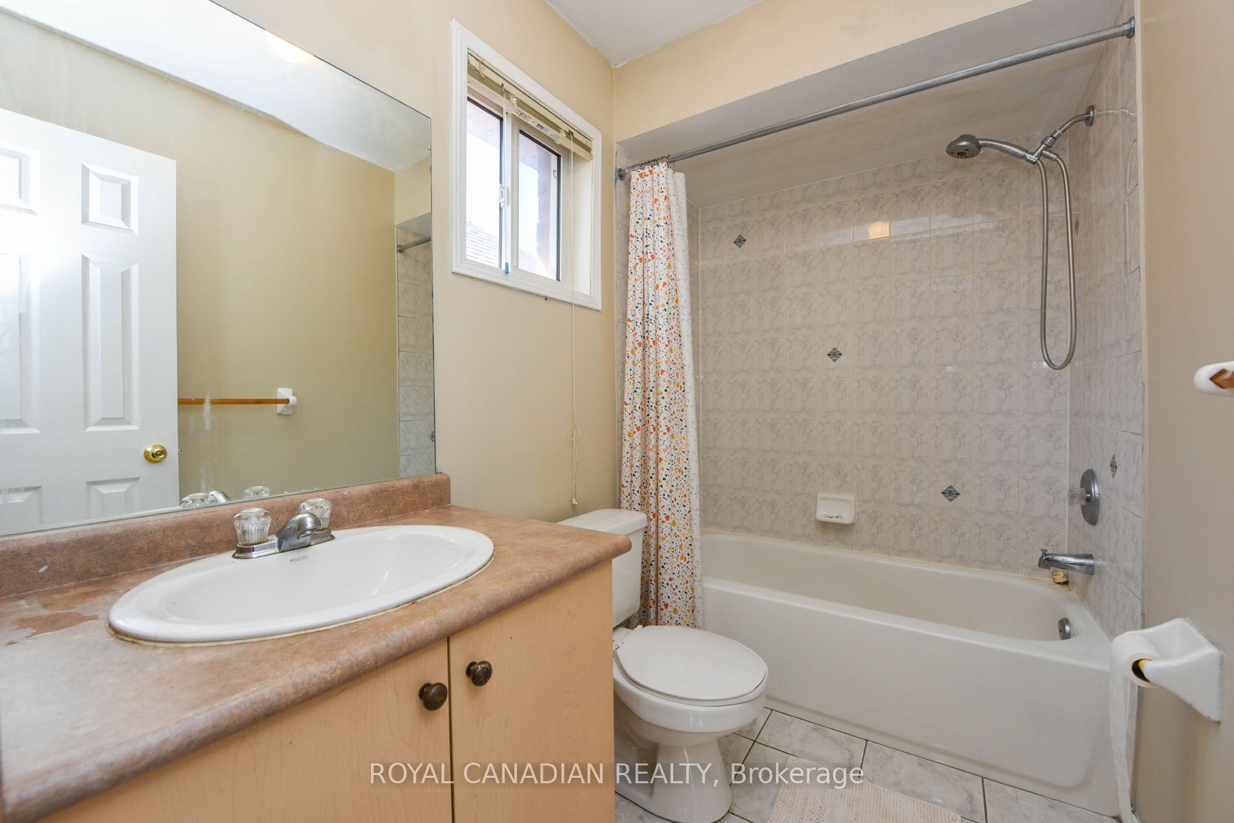 1230 Prestonwood Cres Property Photo 19
