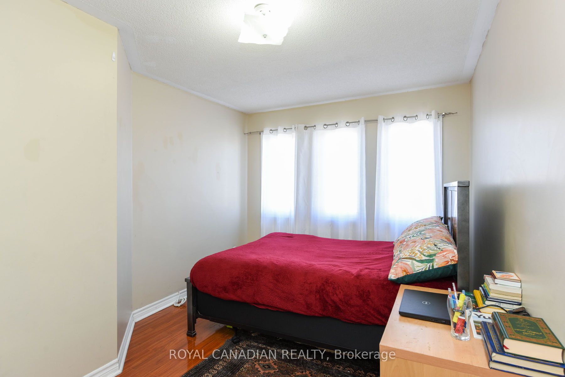 1230 Prestonwood Cres Property Photo 20