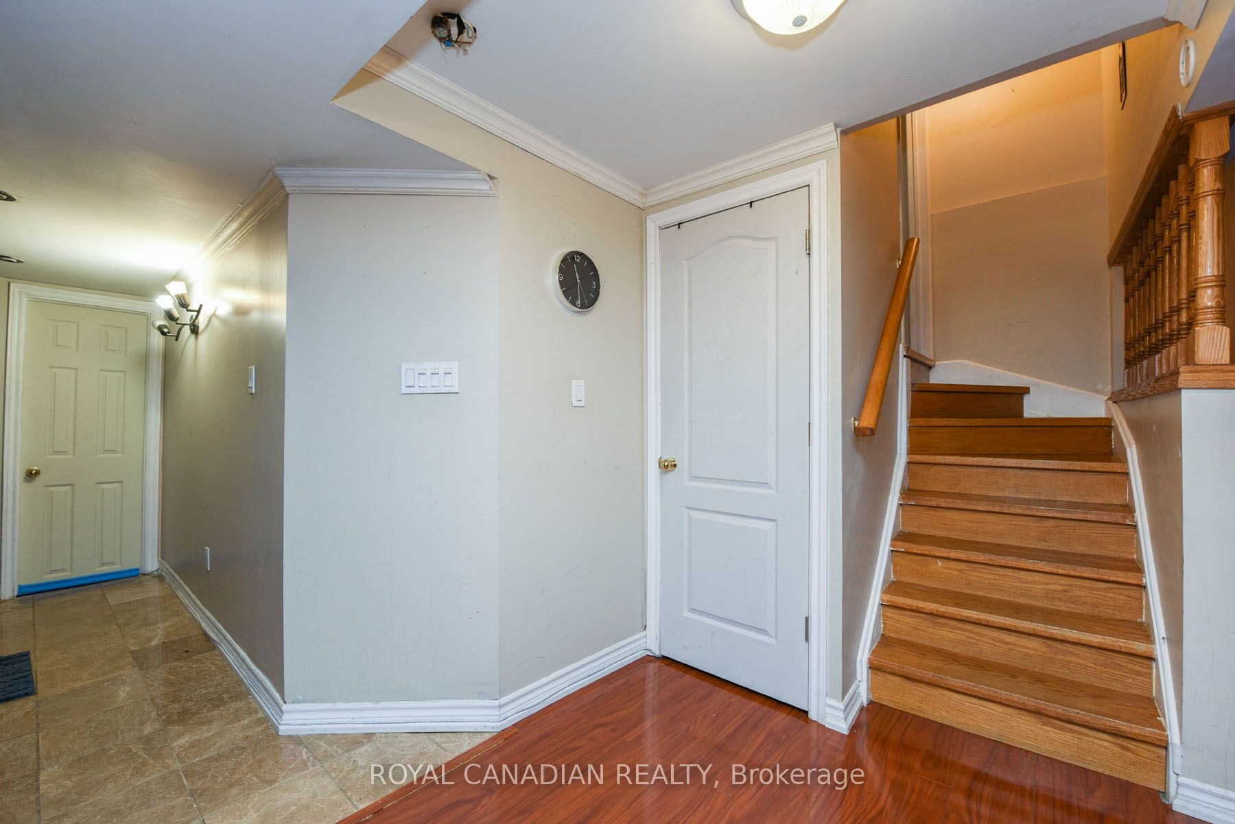 1230 Prestonwood Cres Property Photo 25