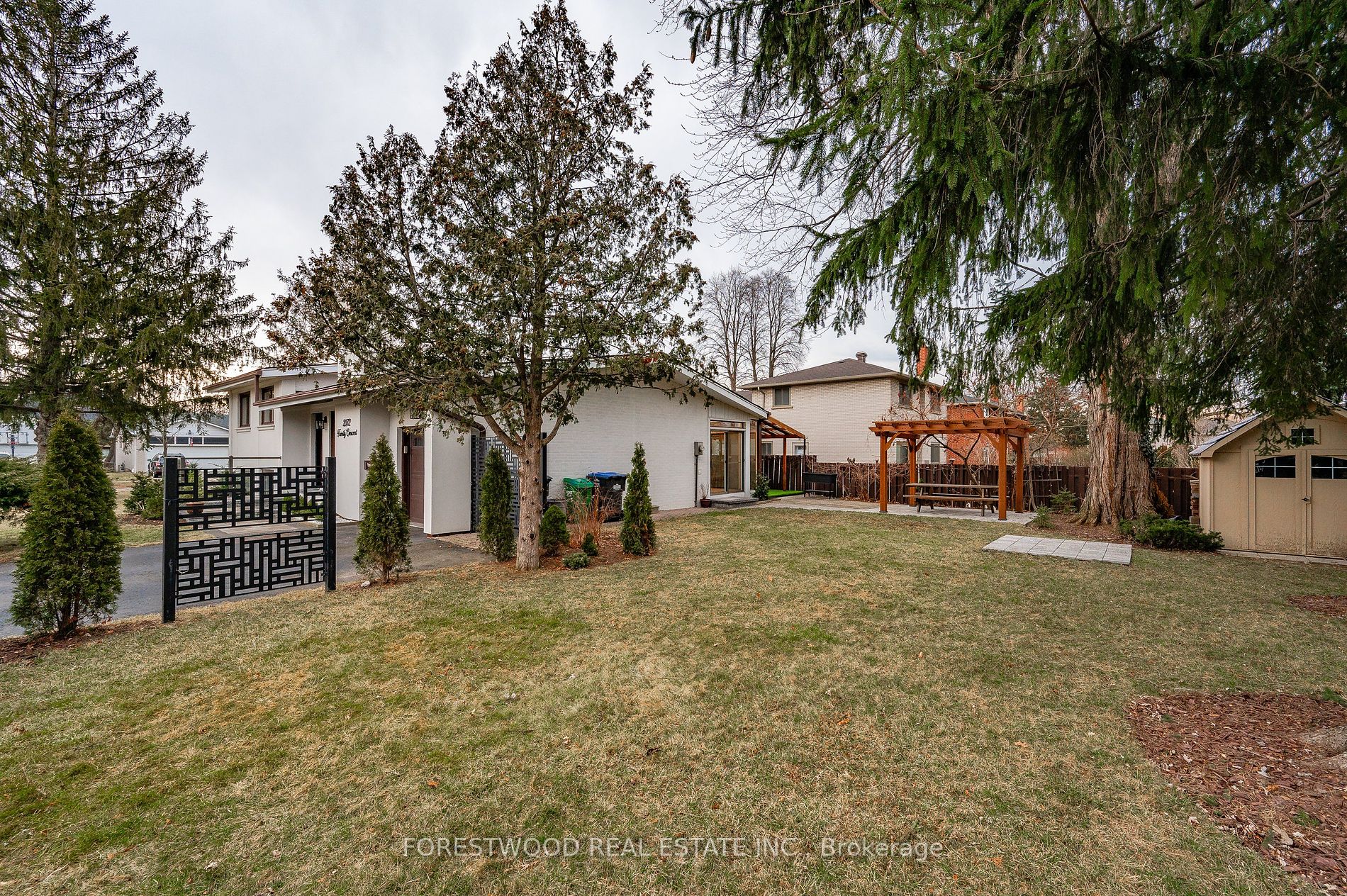 2072 Family Cres Property Photo 30