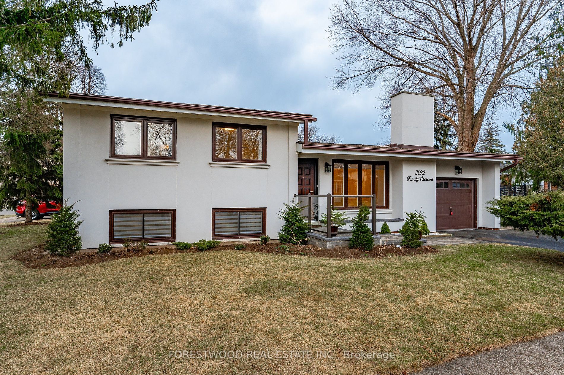 2072 Family Cres Property Photo 39