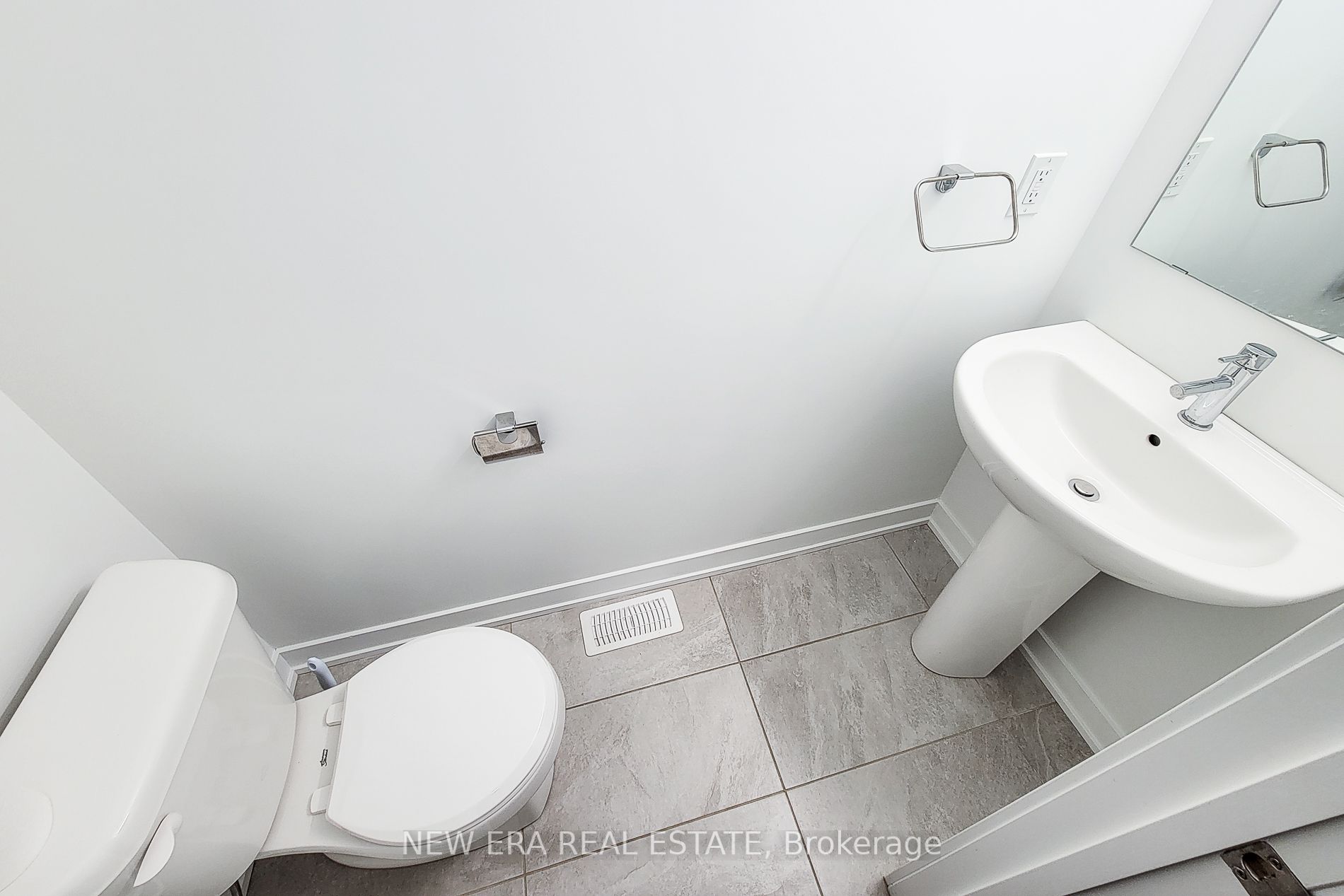 3092 Cherryblossom Common Property Photo 30